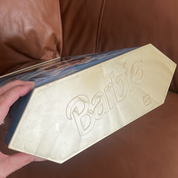 Mattel 15646 Barbie Happy Holidays 1996 Special Edition in Original Box - Picture 7 of 12